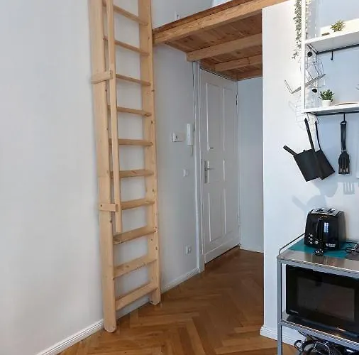 Appartement Central, Cozy, Designed 1-br At Akazienkiez *