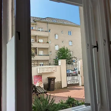 Appartamento Central, Cozy, Designed 1-br At Akazienkiez *