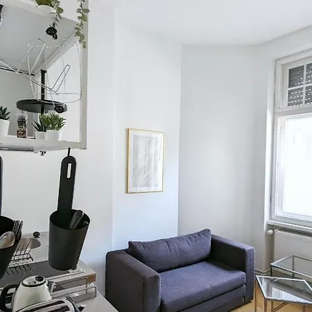 Central, Cozy, Designed 1-br At Akazienkiez Apartament Berlin