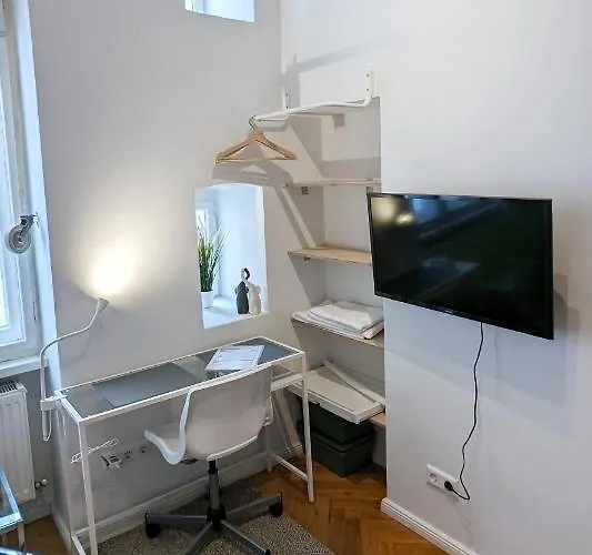 Central, Cozy, Designed 1-br At Akazienkiez Διαμέρισμα *